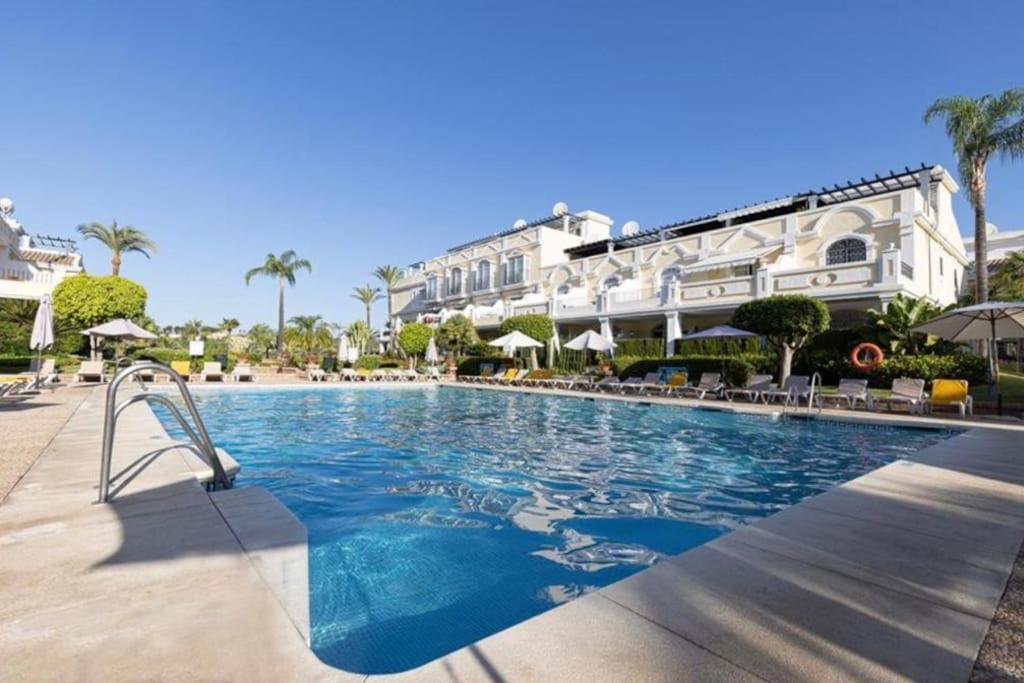 Aloha Gardens In Puerto Banus Apartment Marbella Bagian luar foto